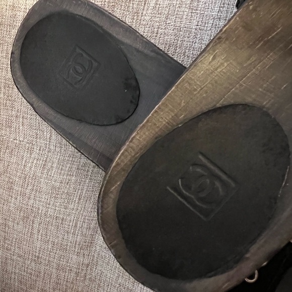 CHANEL wooden clog slides - Picture 7 of 7